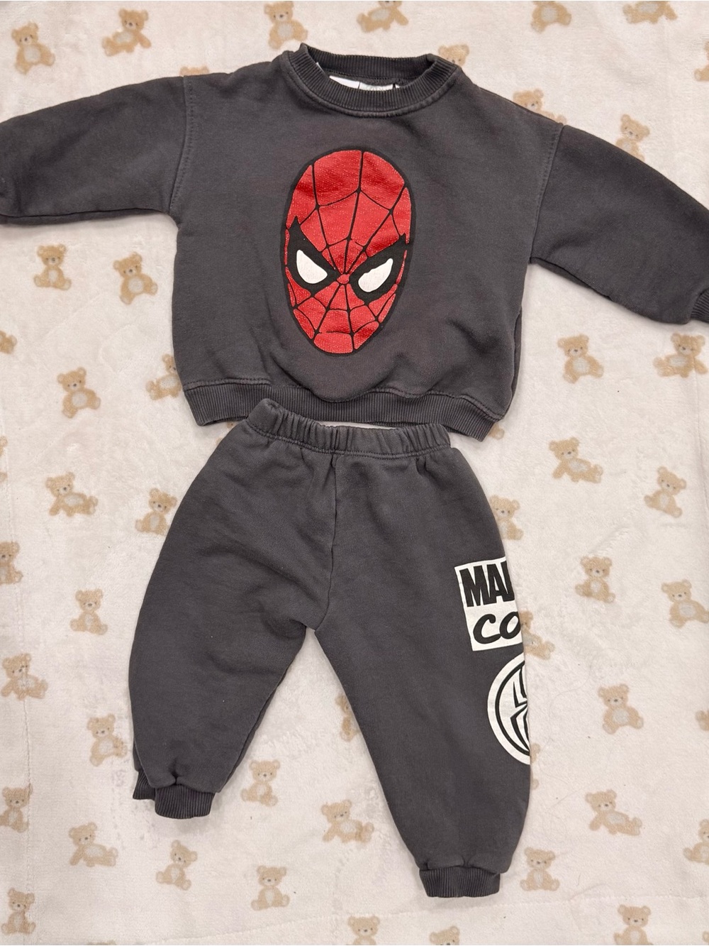 Marvel Kids Gray Sweatshirt & Joggers Set with Red Spider-Man Mask
